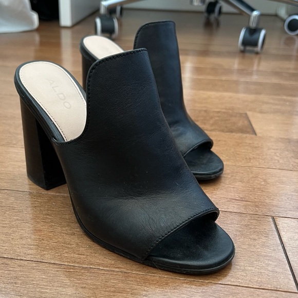 Aldo Sandal Mules - Picture 1 of 2